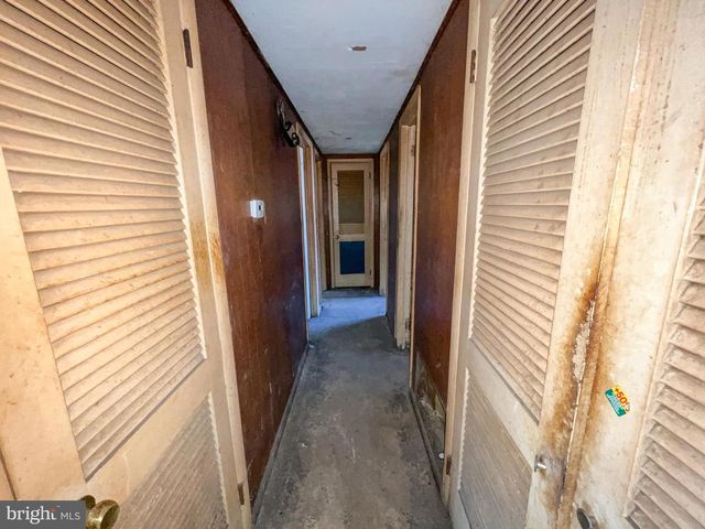 4 MARTELL RD, Newark, DE 19713