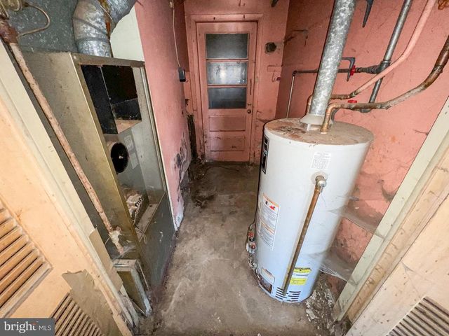 4 MARTELL RD, Newark, DE 19713