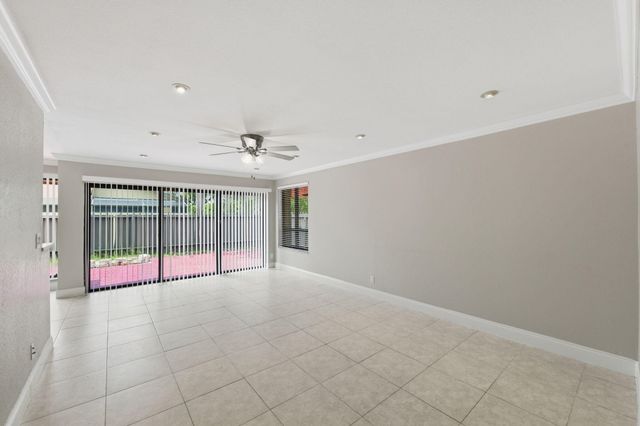 8741 Cleary Boulevard, Plantation, FL 33324
