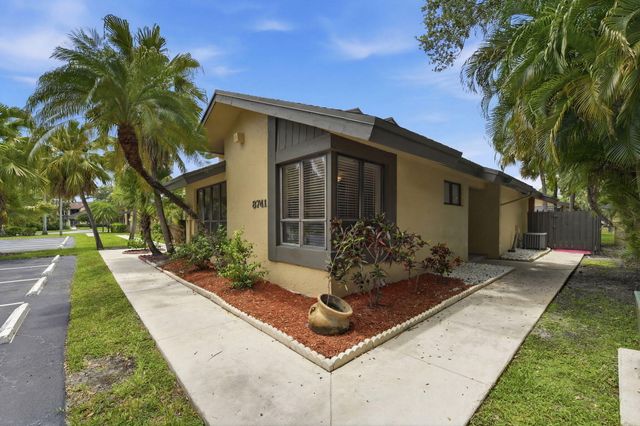 8741 Cleary Boulevard, Plantation, FL 33324