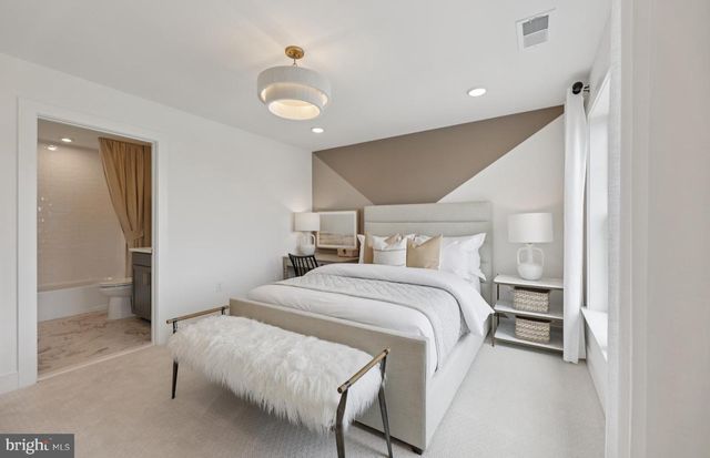 5930 SUNSTONE LN, Haymarket, VA 20169