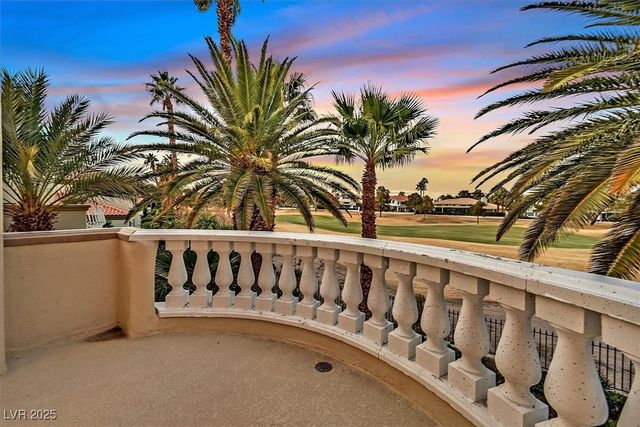 8390 Carmel Ridge Court, Las Vegas, NV 89113