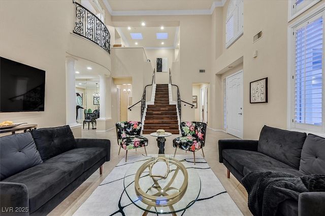 8390 Carmel Ridge Court, Las Vegas, NV 89113