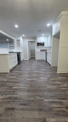 108 County Road 1102, Streetman, TX 75859