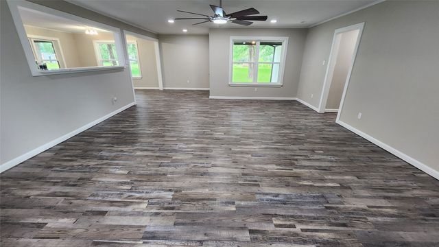 108 County Road 1102, Streetman, TX 75859