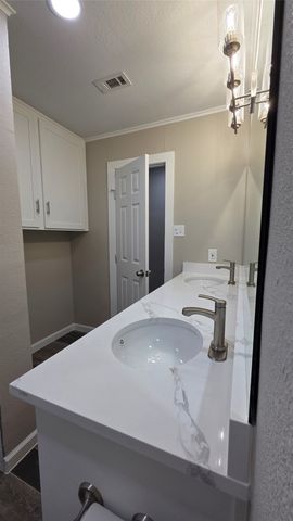 108 County Road 1102, Streetman, TX 75859