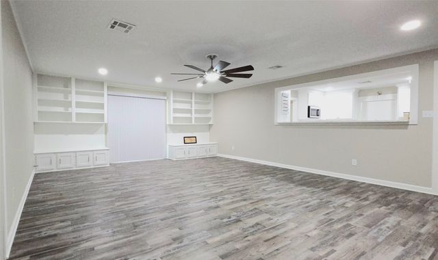 108 County Road 1102, Streetman, TX 75859