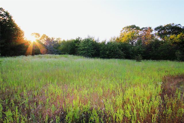 108 County Road 1102, Streetman, TX 75859