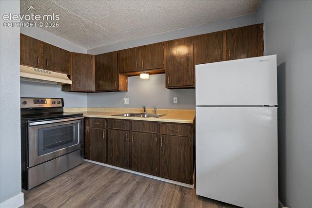 325 Bonnie Court, Colorado Springs, CO 80916