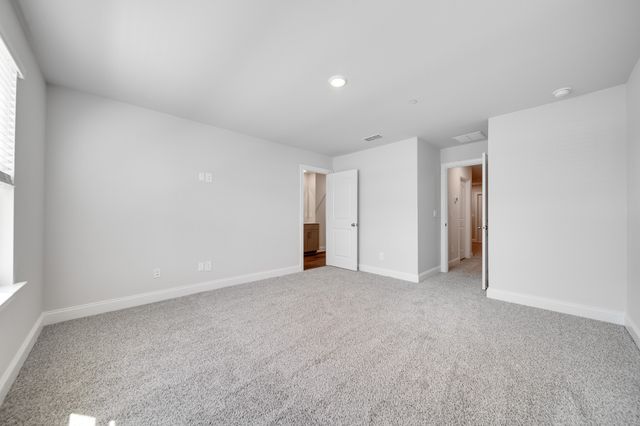 204 Douglas Bend Rd Unit 405, Gallatin, TN 37066