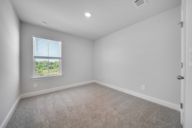 204 Douglas Bend Rd Unit 405, Gallatin, TN 37066