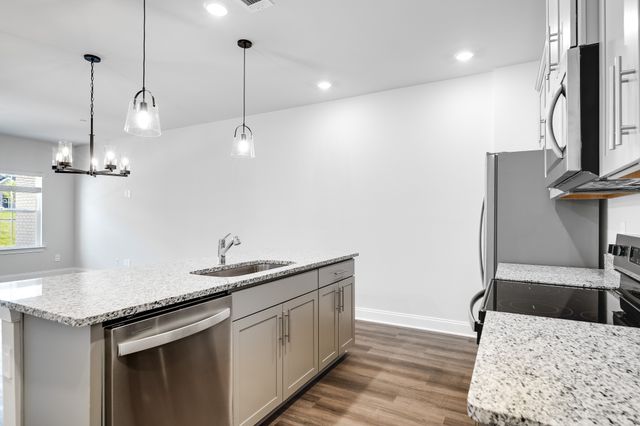 204 Douglas Bend Rd Unit 405, Gallatin, TN 37066