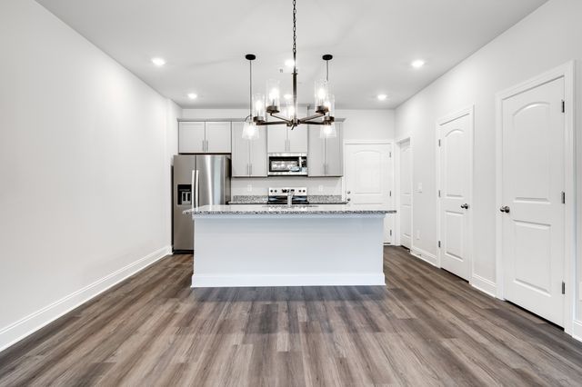 204 Douglas Bend Rd Unit 405, Gallatin, TN 37066