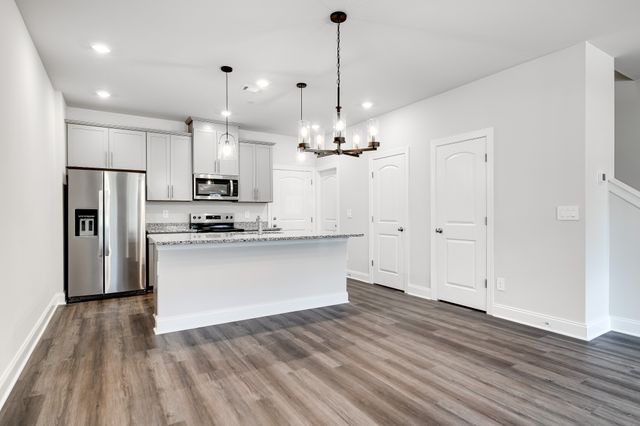 204 Douglas Bend Rd Unit 405, Gallatin, TN 37066