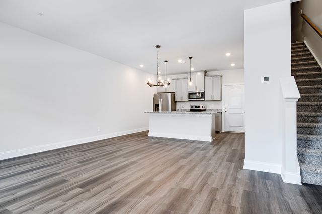 204 Douglas Bend Rd Unit 405, Gallatin, TN 37066