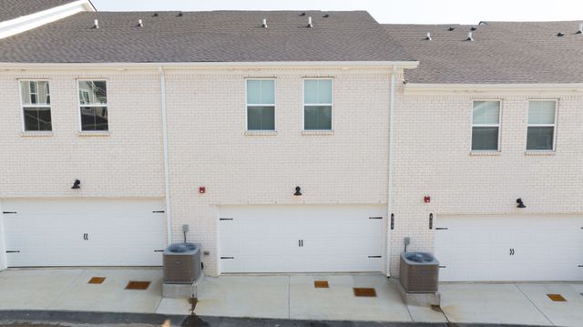 204 Douglas Bend Rd Unit 405, Gallatin, TN 37066