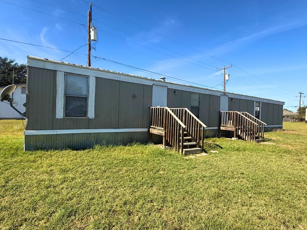 1941 Gale Drive, Pelican Bay, TX 76020