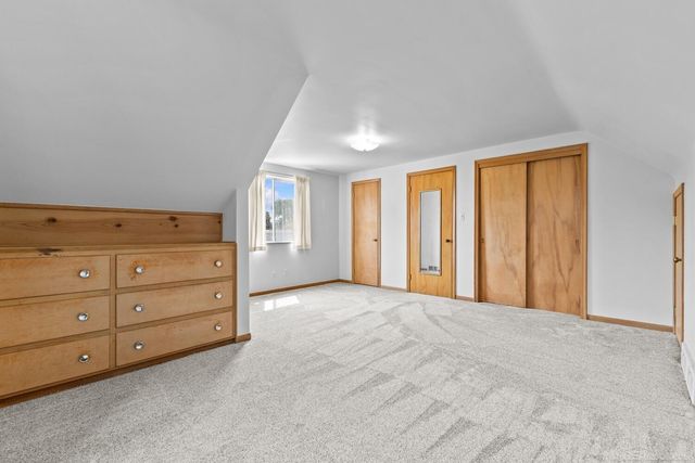 28400 Rosebriar Street, Saint Clair Shores, MI 48081