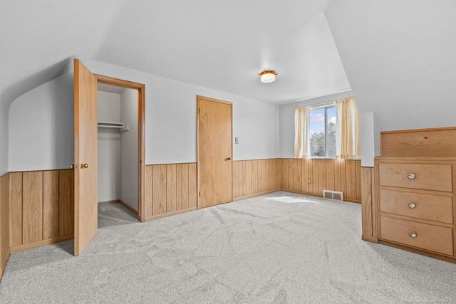 28400 Rosebriar Street, Saint Clair Shores, MI 48081