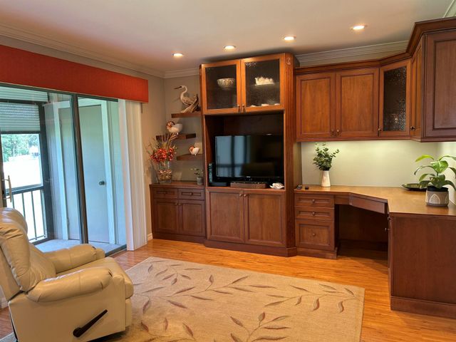 18430 SE Wood Haven Terrace SE H, Jupiter, FL 33469