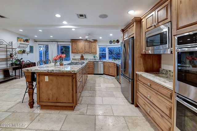 5425 E Placita Hayuco, Tucson, AZ 85718