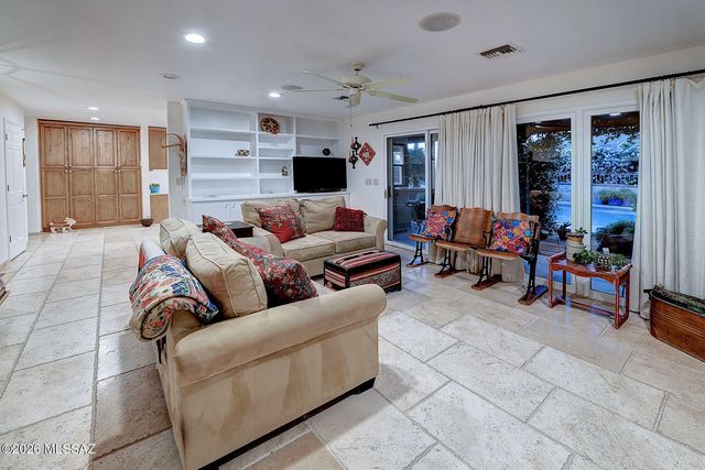 5425 E Placita Hayuco, Tucson, AZ 85718
