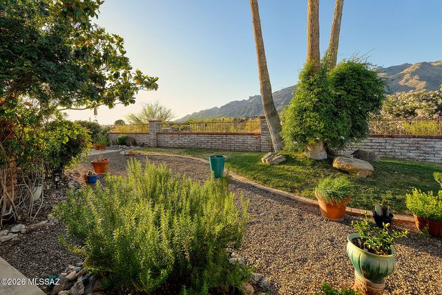 5425 E Placita Hayuco, Tucson, AZ 85718