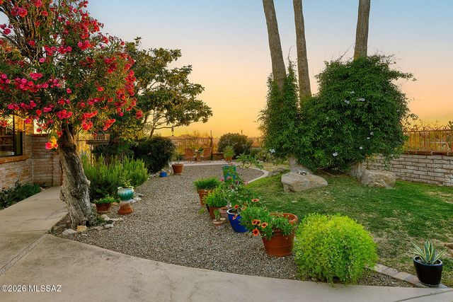 5425 E Placita Hayuco, Tucson, AZ 85718