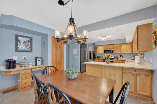 85 Dashville Road, New Paltz, NY 12561