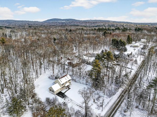 85 Dashville Road, New Paltz, NY 12561