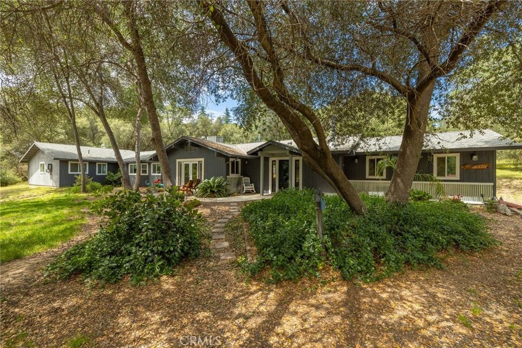 Image 1 of property listing at 46320 Oonay Nation Road, Coarsegold, CA 93614