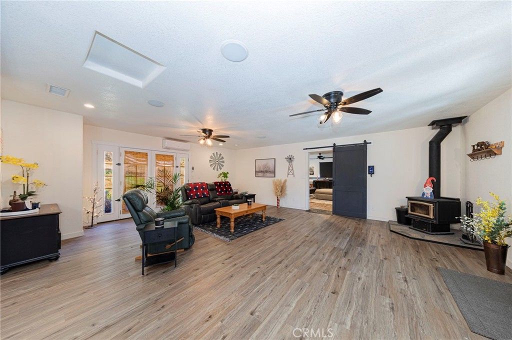 Image 11 of property listing at 46320 Oonay Nation Road, Coarsegold, CA 93614