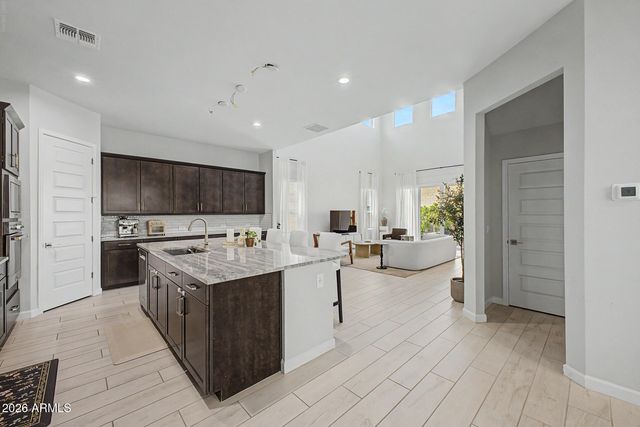 21471 N 102ND Avenue, Peoria, AZ 85382