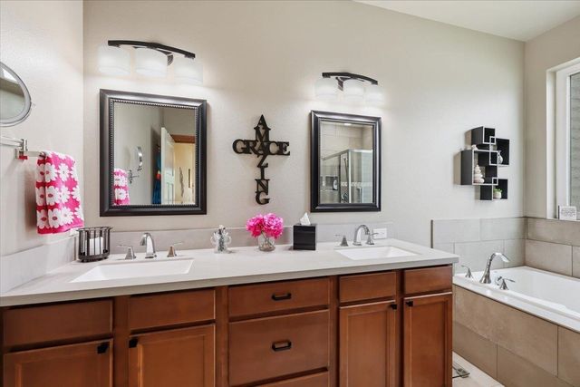 16507 E 10th Ln, Spokane Valley, WA 99037