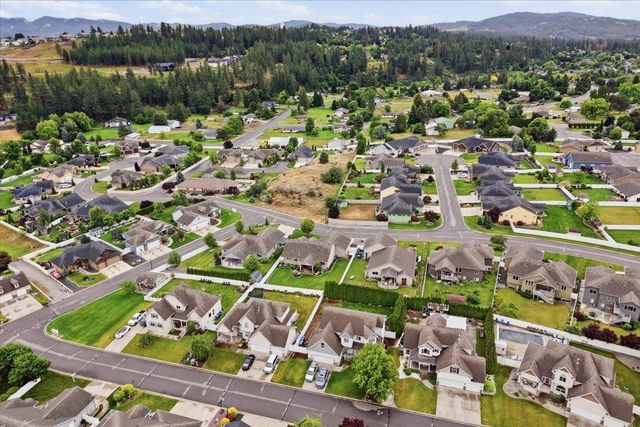 16507 E 10th Ln, Spokane Valley, WA 99037
