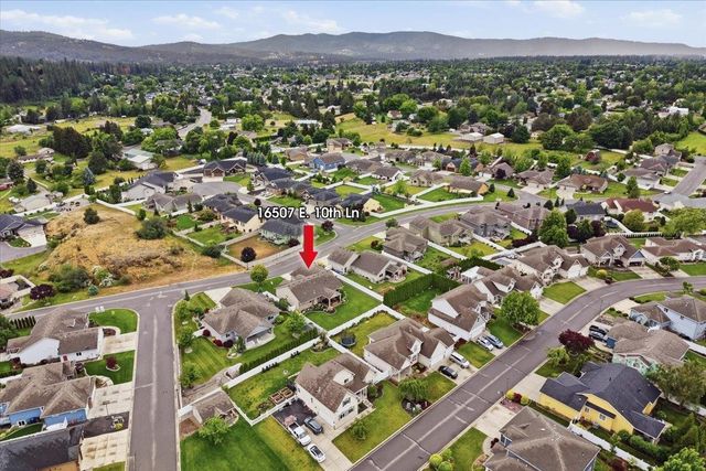 16507 E 10th Ln, Spokane Valley, WA 99037