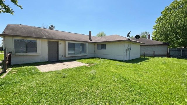 306 Aft Way, Crosby, TX 77532