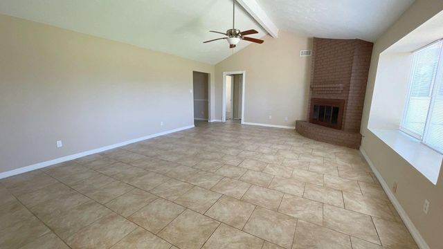306 Aft Way, Crosby, TX 77532