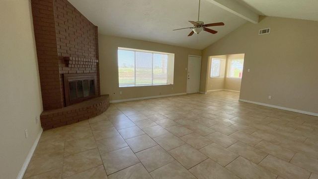 306 Aft Way, Crosby, TX 77532
