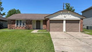 306 Aft Way, Crosby, TX 77532
