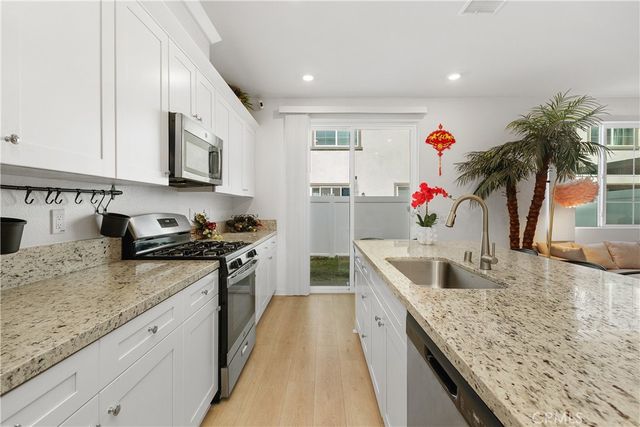 32612 Manhattan, Winchester, CA 92596