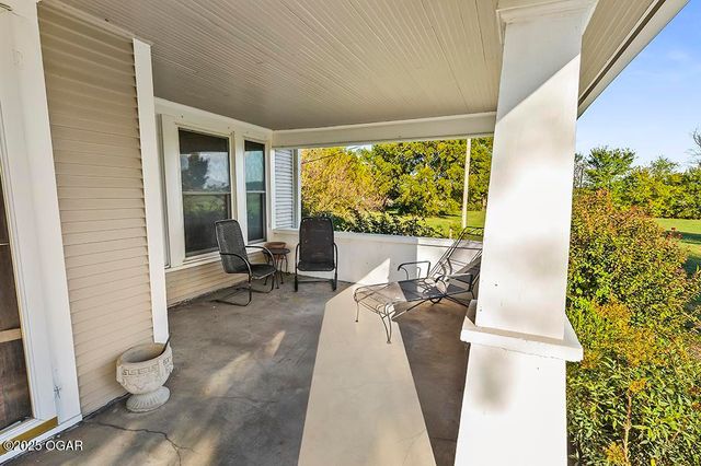 9677 State Hwy 96, Carthage, MO 64836