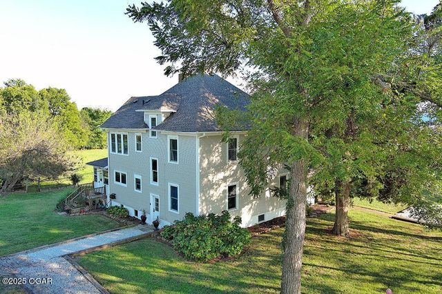 9677 State Hwy 96, Carthage, MO 64836