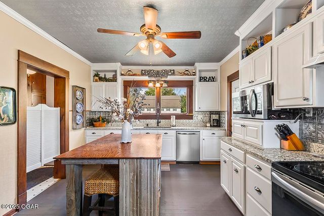 9677 State Hwy 96, Carthage, MO 64836