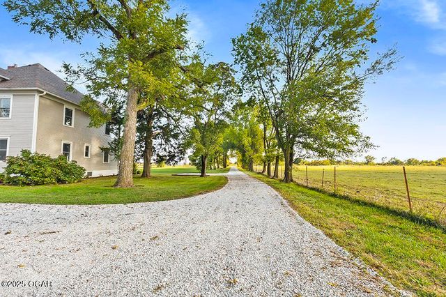 9677 State Hwy 96, Carthage, MO 64836