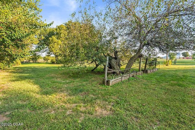 9677 State Hwy 96, Carthage, MO 64836