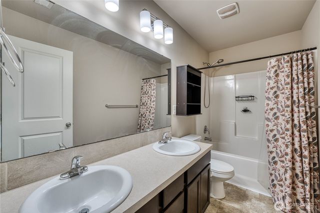 10330 White Deer Place, Silverdale, WA 98383