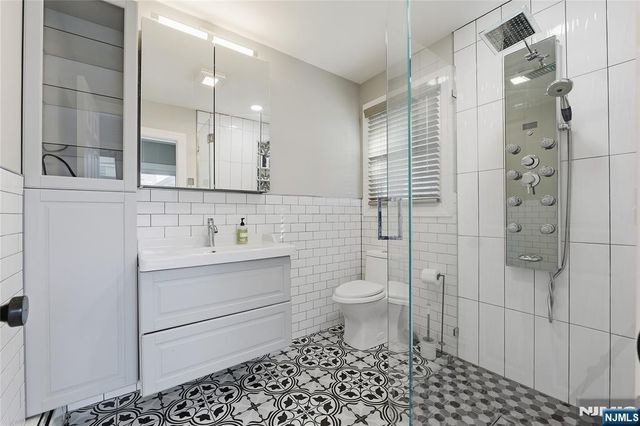 197 Krone Place, Hackensack, NJ 07601