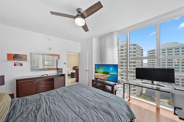 950 Brickell Bay Drive 1211, Miami, FL 33131