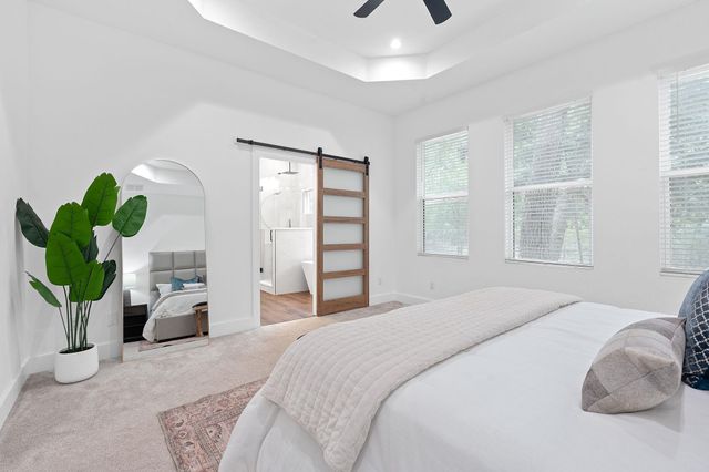 103 Mills XING, Bastrop, TX 78602